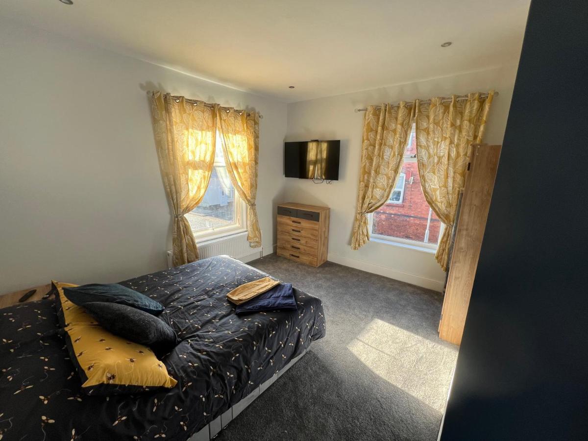 Apartment Luxury 2 Bed Great Location Stoke-on-Trent