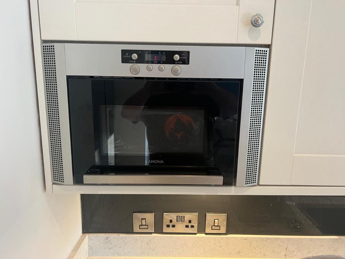 Apartment Luxury 2 Bed Great Location *